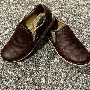 Men’s  Born slip on